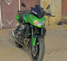 Kawasaki Z750 Jdid 10/10 Kolchi Riglo sog der Makanlah