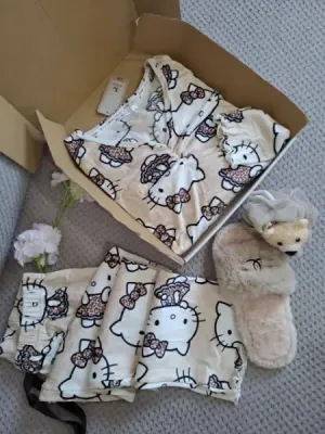 Hello kitty pyjama 💗
