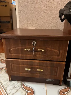 Table de nuit à vendre